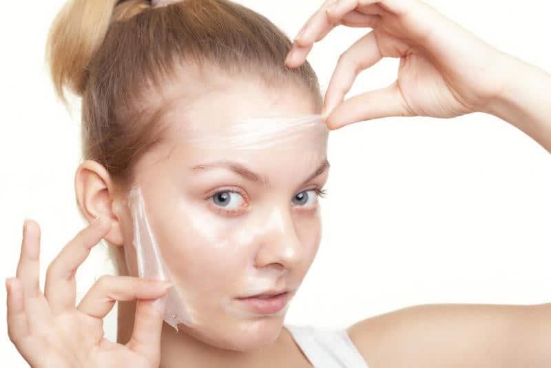 8 حيل ممتازة لتقشير الوجه وتنظيف البشرة